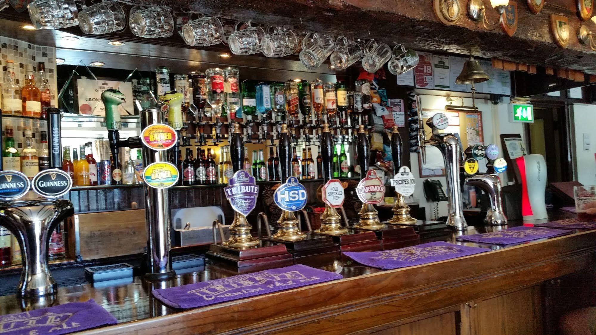 The Cromwell Arms Inn Bovey Tracey Ngoại thất bức ảnh