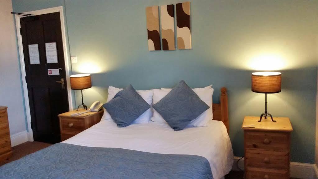 The Cromwell Arms Inn Bovey Tracey Ngoại thất bức ảnh