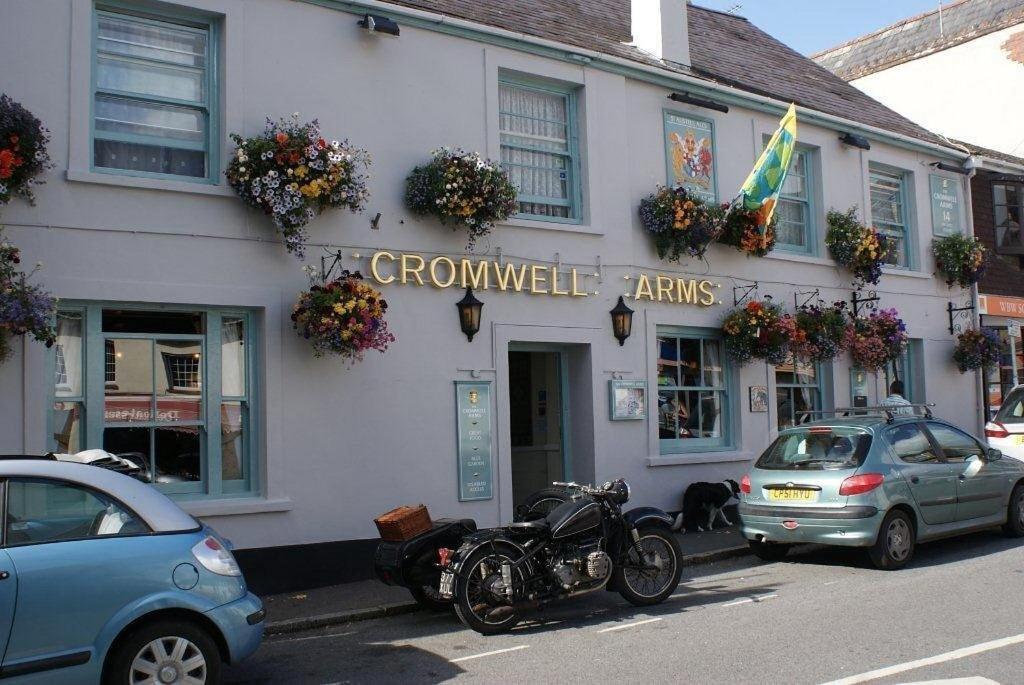 The Cromwell Arms Inn Bovey Tracey Ngoại thất bức ảnh